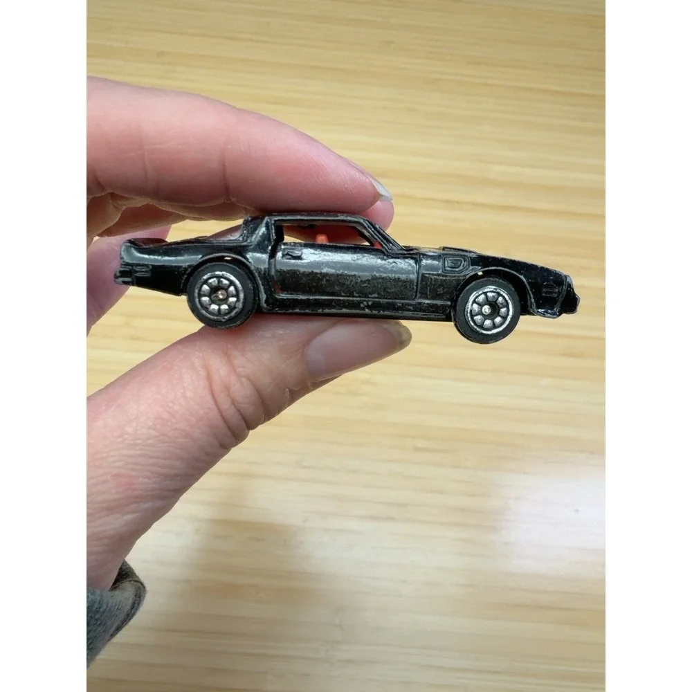 Vintage Yat Ming Pontiac Firebird Trans Am Black Gold Eagle Diecast Car